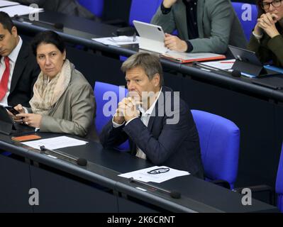 Berlin, 13. Oktober 2022.der Bundeswirtschaftsminister und Vizekanzler, Dr. Robert Habeck, während der Plenarsitzung des Deutschen Bundestages 60.. Quelle: Jürgen Nowak/Alamy Live News Stockfoto