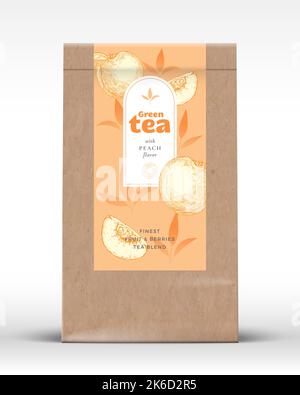 Craft Paper Bag mit Obst und Beeren Tee Label. Realistisches Vektor-Beutel Verpackungsdesign Layout. Moderne Typografie, handgezeichnete Pfirsiche und Blätter Stock Vektor