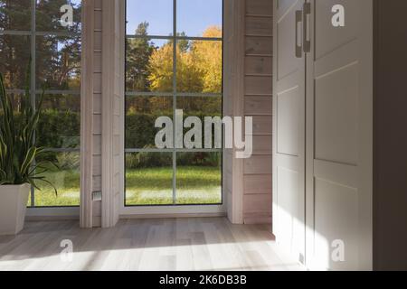 Helle Foto Studio Interieur mit grossen Fenster, hohe Decken, weiße Holzboden Stockfoto