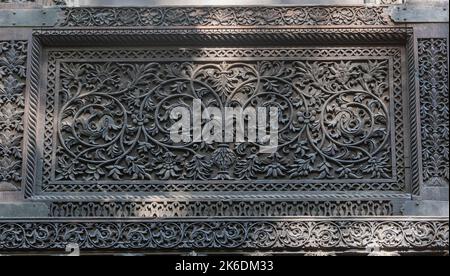 Aus dem 19.. Jahrhundert geschnitztes Teakholz, Lockwood De Forest Residence, New York City, USA Stockfoto