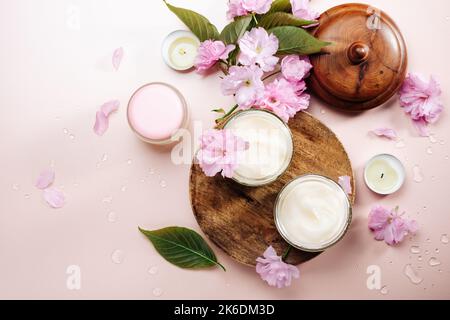 Hautpflegeprodukte, Spa-Behandlungen, Draufsicht. Stockfoto