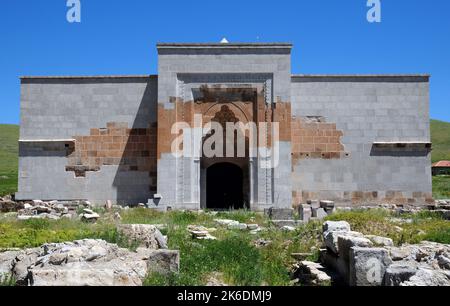 Diese Karawanserei in Aksaray, Türkei, wurde im 13.. Jahrhundert erbaut. Stockfoto