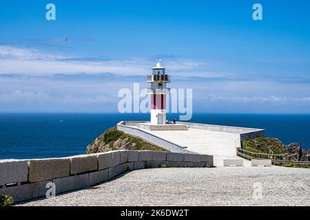 Leuchtturm Faro de Cabo Ortegal entlang der Straße nach San Andres de Teixido, Einer Provinz Coruna, Galizien. Ruta de la Miradores in Cabo Ortegal, Spanien Stockfoto