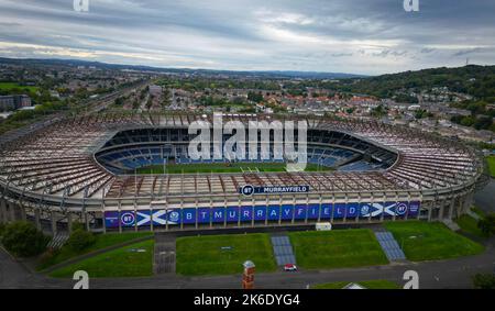 Murrayfield Stadium in Edinburgh - Luftaufnahme - EDINBURGH, SCHOTTLAND - 4. OKTOBER 2022 Stockfoto