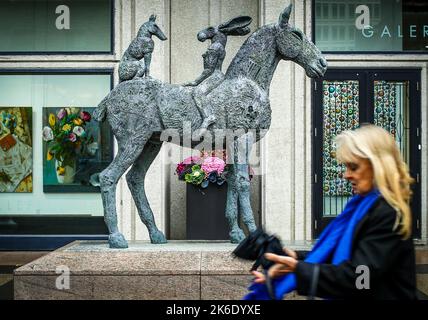 Montreal, Quebec, Kanada. 13. Oktober 2022. Ein Blick auf Montreal City. Tägliches Leben in Montreal. (Bild: © Serkan Senturk/ZUMA Press Wire) Stockfoto