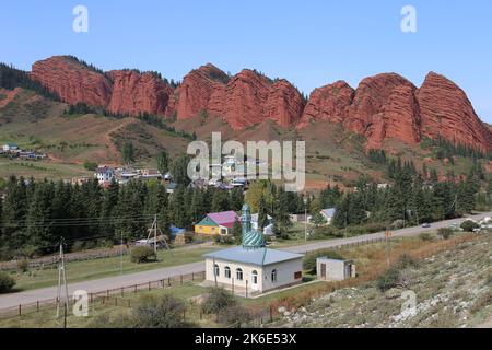 Sieben Stiere Felsformation, Jeti Oguz, Tien Shan Berge, Issyk Kul Region, Kirgisistan, Zentralasien Stockfoto