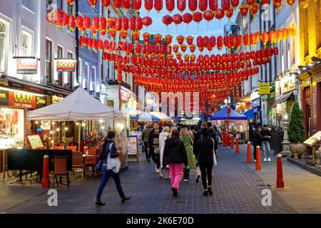 Chinesisches Restaurant an der Gerrard Street in Chinatown, London England Vereinigtes Königreich UK Stockfoto