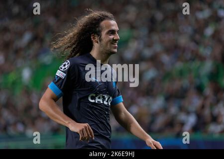 12. Oktober 2022. Lissabon, Portugal. Der Mittelfeldspieler von Marseille aus Frankreich, Matteo Guendouzi (6), war während des Spiels der Gruppe D 4. für die UEFA Champions League, Sporting vs Olympique de Marseille, in Aktion © Alexandre de Sousa/Alamy Live News Stockfoto