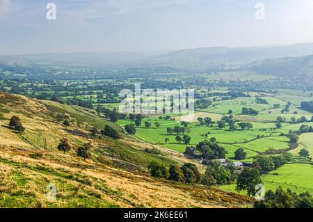 Blick auf das Edale Tal im Peak District National Park, Derbyshire, England, Großbritannien Stockfoto