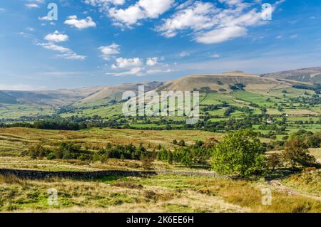 Blick auf das Edale Tal im Peak District National Park, Derbyshire, England, Großbritannien Stockfoto