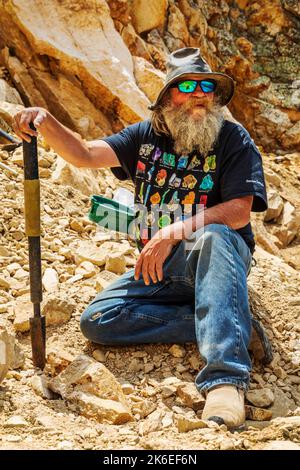 Brian Busse; amerikanischer Gemtracker; berühmter Edelsteinminer; Besitzer des berühmten „Thank You Lord“ Aquamarin Claim; Mt. Antero; Colorado; USA Stockfoto