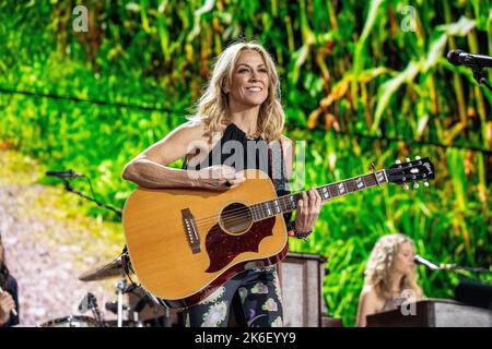 Sheryl Crow tritt bei Farm Aid in Raleigh, NC, auf Stockfoto