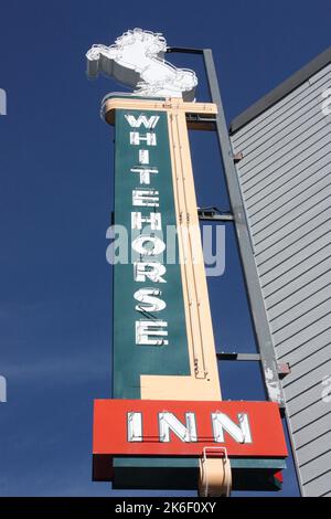 Sign-Ausstellung im MacBride Museum of Yukon History in Whitehorse, Yukon Territory, Kanada Stockfoto