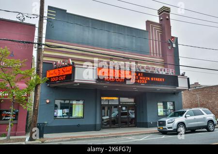 Bay Shore, New York, Vereinigte Staaten von Amerika – 27. April 2017. YMCA Boulton Center for the Performing Arts an der 37 W Main Street in Bay Shore, NY. Das Buil Stockfoto