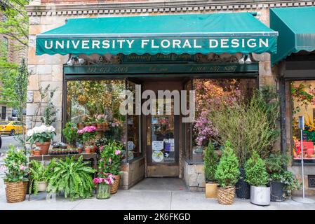 New York City, Vereinigte Staaten von Amerika – 6. Mai 2017. University Floral Design Shop am 51 University Place in Manhattan, New York City. Der Laden ist f Stockfoto