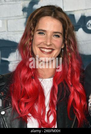 Los Angeles, USA. 13. Oktober 2022. Cobie Smulders läuft am 13. Oktober 2022 auf dem roten Teppich bei der „High School“ House Party von Amazon Freevee bei No Vacancy in Los Angeles, CA. (Foto von Scott Kirkland/Sipa USA) Quelle: SIPA USA/Alamy Live News Stockfoto