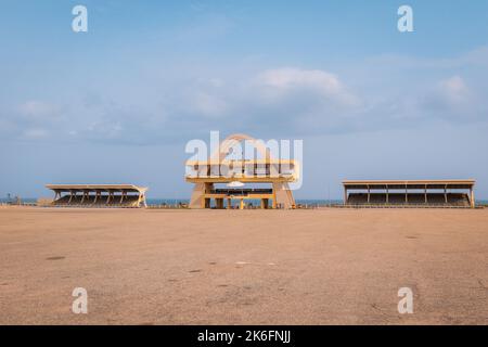 Accra, Ghana - 10. April 2022: Blick auf den Black Star Square, auch bekannt als Independence Square, im Herzen von Accra Stockfoto