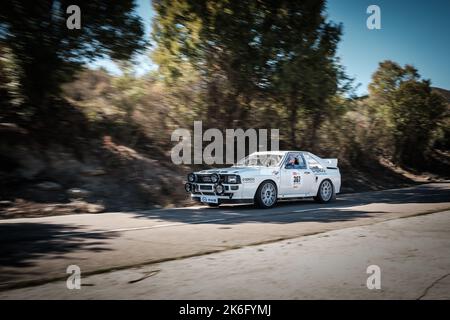 Novella, Korsika, Frankreich - 7.. Oktober 2022: Serge Berthouly und Jean-Michel Fouilland treten im Audi Quattro bei der Tour de Corse Histori 2022 an Stockfoto