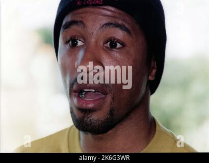 Michael Watson bei seiner Pressekonferenz am 12/9/91 im Fußballstadion der White Hart Lane in Tottenham, London Stockfoto