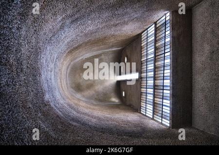 Ronchamp, Bourlemont Hill (Nordostfrankreich): Kapelle Notre Dame du Haut (Unsere Liebe Frau von den Höhen). Die Kapelle wurde 19 vom Architekten Le Corbusier erbaut Stockfoto