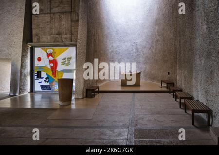 Ronchamp, Bourlemont Hill (Nordostfrankreich): Kapelle Notre Dame du Haut (Unsere Liebe Frau von den Höhen). Die Kapelle wurde 19 vom Architekten Le Corbusier erbaut Stockfoto