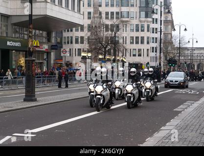 Motorradfahrer von der Metropolitan Police Special Escort Group. SO14 Royalty Protection Group ist ein Bestandteil des Metropolitan Police Service (MPS Stockfoto