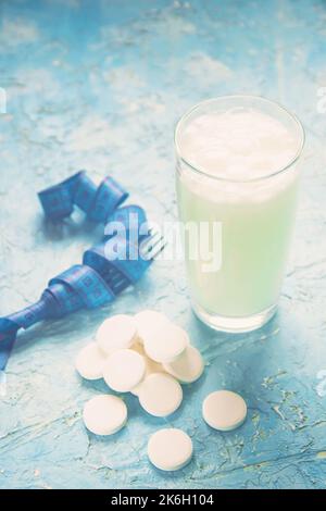 Abnehmen. Selektiver Fokus. Essen und Trinken. Stockfoto