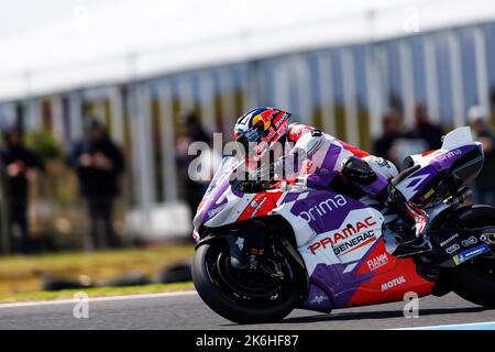 14.. Oktober 2022; Phillip Island Grand Prix Circuit, Melbourne, Victoria, Australien: MotGP von Australien, Freies Training und Qualifying-Tag: Pramac Rennfahrer Johann Zarco beim Freitraining 2 beim australischen MotoGP Stockfoto