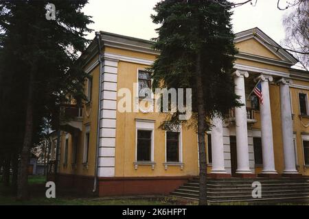 Minsk - Chancery Office Building - 1992, Vereinigte Staaten Fotos im Zusammenhang mit Botschaften, Konsulaten und anderen Überseegebäuden Stockfoto