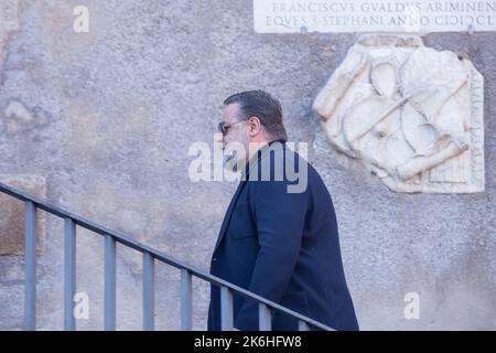 Rom, Italien. 14. Oktober 2022. Der Schauspieler Russell Crowe kommt im Palazzo Senatorio im Campidoglio in Rom an (Foto: Matteo Nardone/Pacific Press) Quelle: Pacific Press Media Production Corp./Alamy Live News Stockfoto