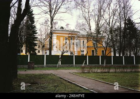 Minsk - Chancery Office Building - 1992, Vereinigte Staaten Fotos im Zusammenhang mit Botschaften, Konsulaten und anderen Überseegebäuden Stockfoto