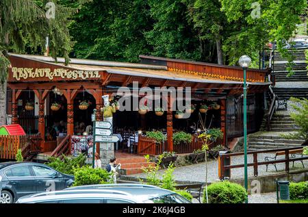 SOVATA, MURES, RUMÄNIEN – 29. MAI 2021: Restaurant in Sovata Resort Siebenbürgen, Rumänien. Stockfoto