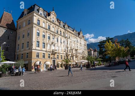 Gebäude am Sandplatz, in Meran, Südtirol, Italien Stockfoto