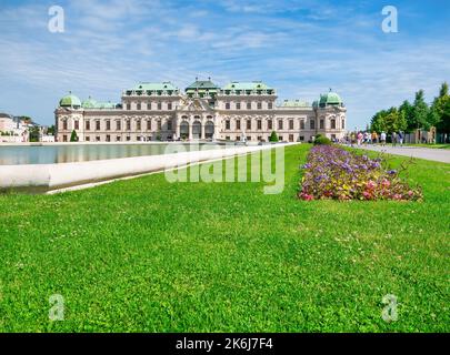 Wien, Österreich - Juni 2022:Blick auf Schloss Belvedere (Schloss Belvedere) im Barockstil erbaut und in Wien, Österreich Stockfoto