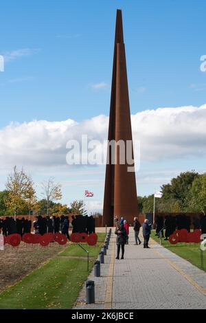 Standing with Giants, International Bomber Command Center, Lincoln, IBCC, Arboretum-Stätte, nationales Gedenken, spire-Denkmal, Leuchtfeuer, Denkmal, Ikone Stockfoto