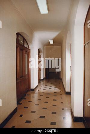 Paris - Chancery Office Building - 1973, Vereinigte Staaten Fotos im Zusammenhang mit Botschaften, Konsulaten und anderen Überseegebäuden Stockfoto