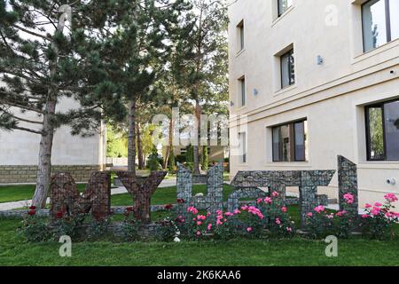 My Hotel, Masalieva Street, Karakol, Issyk Kul Region, Kirgisistan, Zentralasien Stockfoto