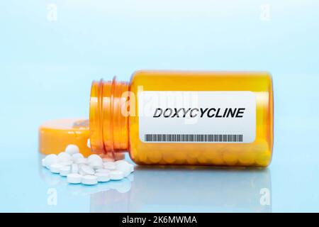 Doxycyclin Pille Flasche, konzeptuelles Bild Stockfoto