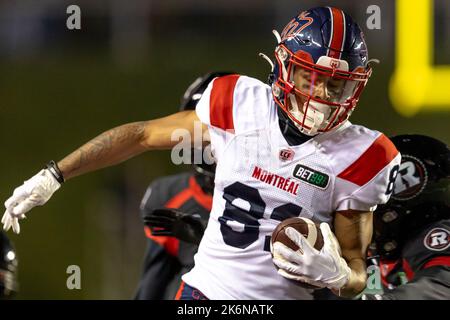 Kanada. 14. Oktober 2022. (Ottawa, Kanada ---14. Oktober 2022) Tyson Philpot (81) von den Montreal Alouettes in einem regulären Saison Canadian Football League (CFL) Spiel zwischen den Montreal Alouettes bei den Ottawa Redblacks. Quelle: Sean Burges/Alamy Live News Stockfoto