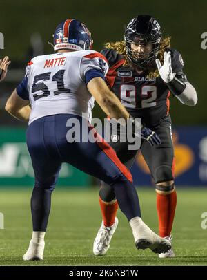 Kanada. 14. Oktober 2022. (Ottawa, Kanada ---14. Oktober 2022) o92 in einer regulären Saison Canadian Football League (CFL) Spiel zwischen den Montreal Alouettes an den Ottawa Redblacks. Quelle: Sean Burges/Alamy Live News Stockfoto