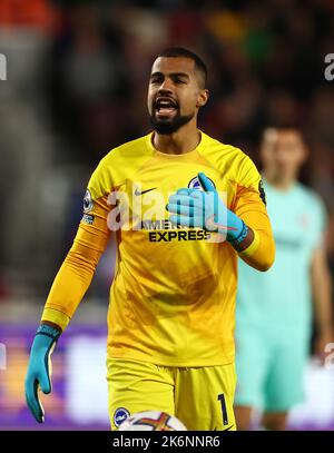 London, Großbritannien. 14.. Oktober 2022. David Raya von Brentford während des Spiels der Premier League im Brentford Community Stadium, London. Bildnachweis sollte lauten: David Klein / Sportimage Kredit: Sportimage/Alamy Live News Stockfoto