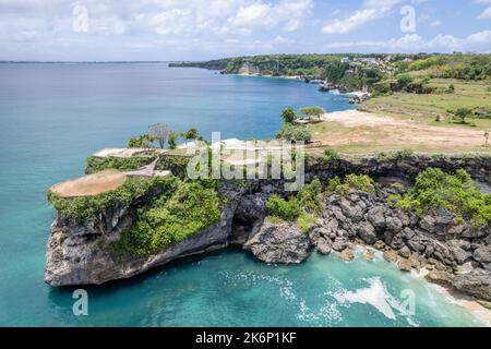 Luftaufnahme des Balangan Beach und des Ozeans. Bukit, Bali, Indonesien. Stockfoto
