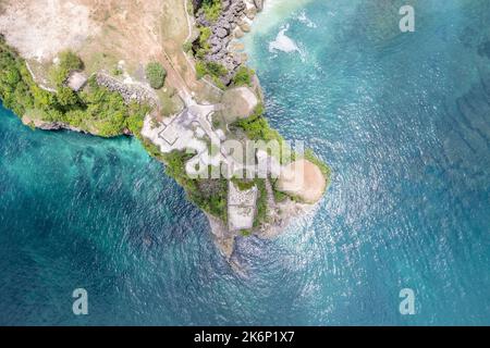 Luftaufnahme des Balangan Beach und des Ozeans. Bukit, Bali, Indonesien. Stockfoto