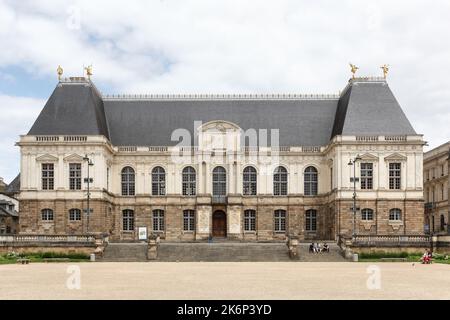 Rennes, Frankreich - 26. Juni 2016: Fassade des Palastes des Parlaments der Bretagne in Rennes, Frankreich Stockfoto