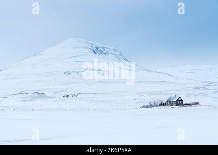 Winterlandschaft in der Nähe von Hvammstanga, Nordwestregion. Island, Europa. Stockfoto