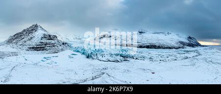 Svinafellsjokull-Gletscher von oben gesehen, Ostregion, Island, Europa. Stockfoto