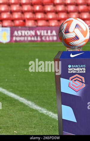 Birmingham, Großbritannien. 15. Oktober 2022. Birmingham, Oktober 15. 2022 Allgemeine Ansicht Vorspiel während der Frauen Super League Spiel zwischen Aston Villa vs West Ham, Oktober 15. 2022 (Karl W Newton/SPP) Kredit: SPP Sport Pressefoto. /Alamy Live News Stockfoto