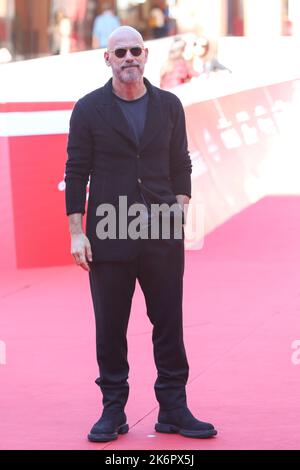 Rom, Italien. 15. Oktober 2022. Filippo Nigro besucht den roten Teppich der TV-Serie „Corpo Libero“ bei der Eröffnung des Rome Film Fest im Auditorium Parco della Musica. Kredit: SOPA Images Limited/Alamy Live Nachrichten Stockfoto