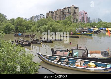 Fischerboot in Bombay Harbor , Bombay Mumbai , Maharashtra , Indien Stockfoto