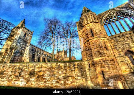 Stadt Dunfermline, Schottland. Künstlerische Ansicht der westlichen und südlichen façade der Abtei Dunfermline. Stockfoto